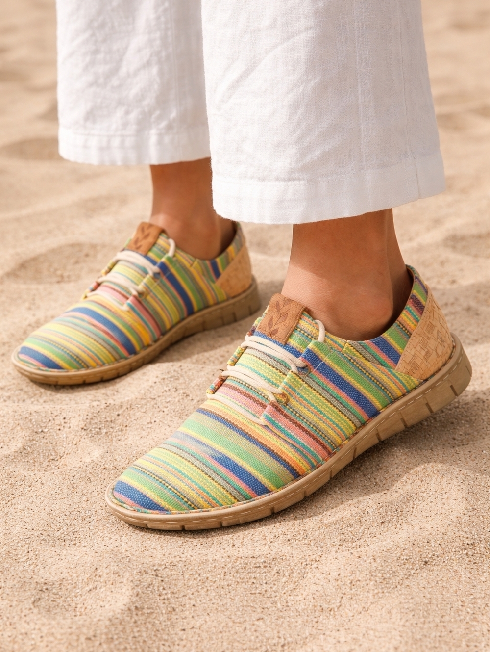 Tony Lama sneakers women's 7.5 green Blue striped canvas Racey Serape casual